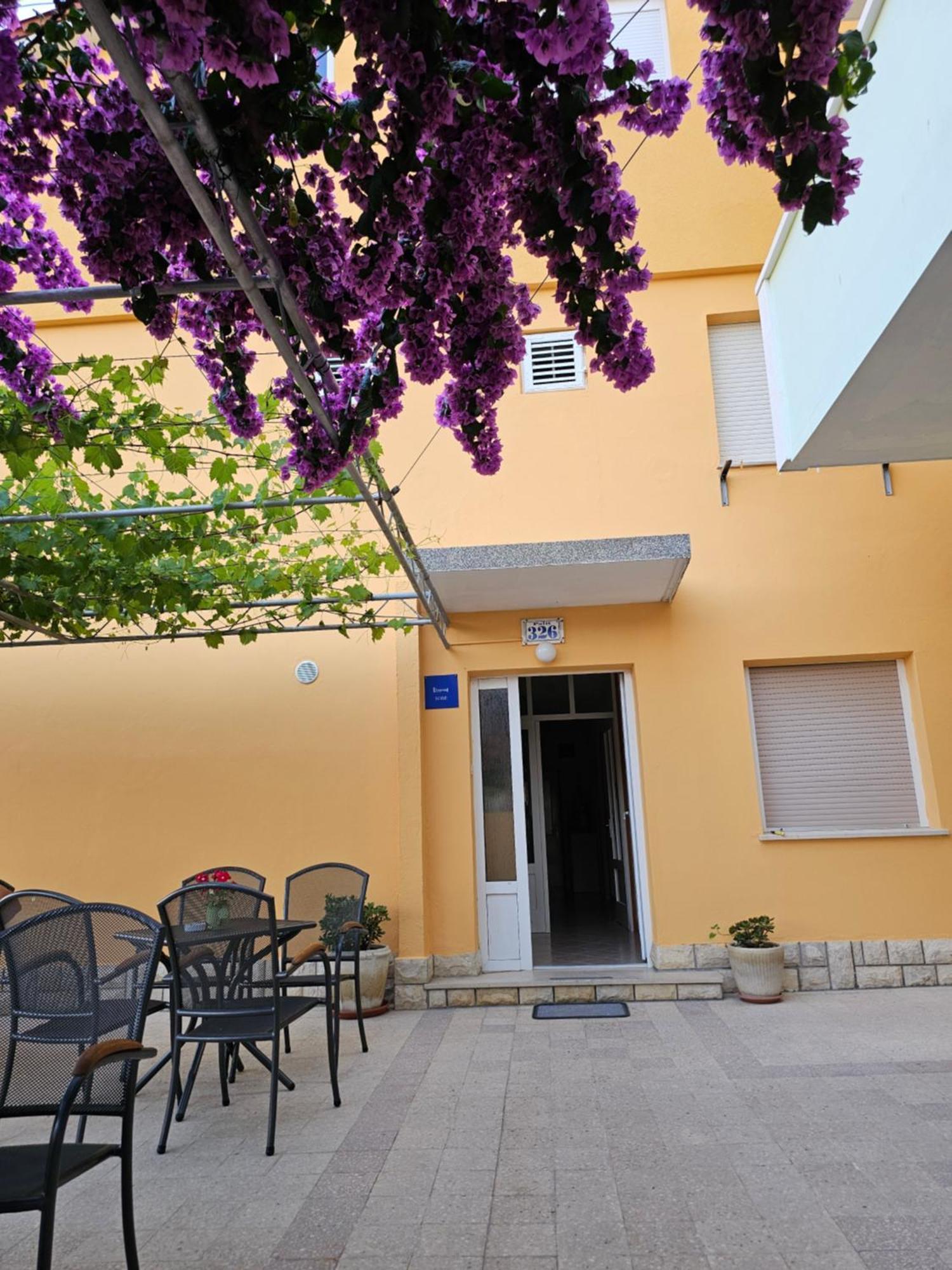 Rooms Neda Rab Town Zewnętrze zdjęcie