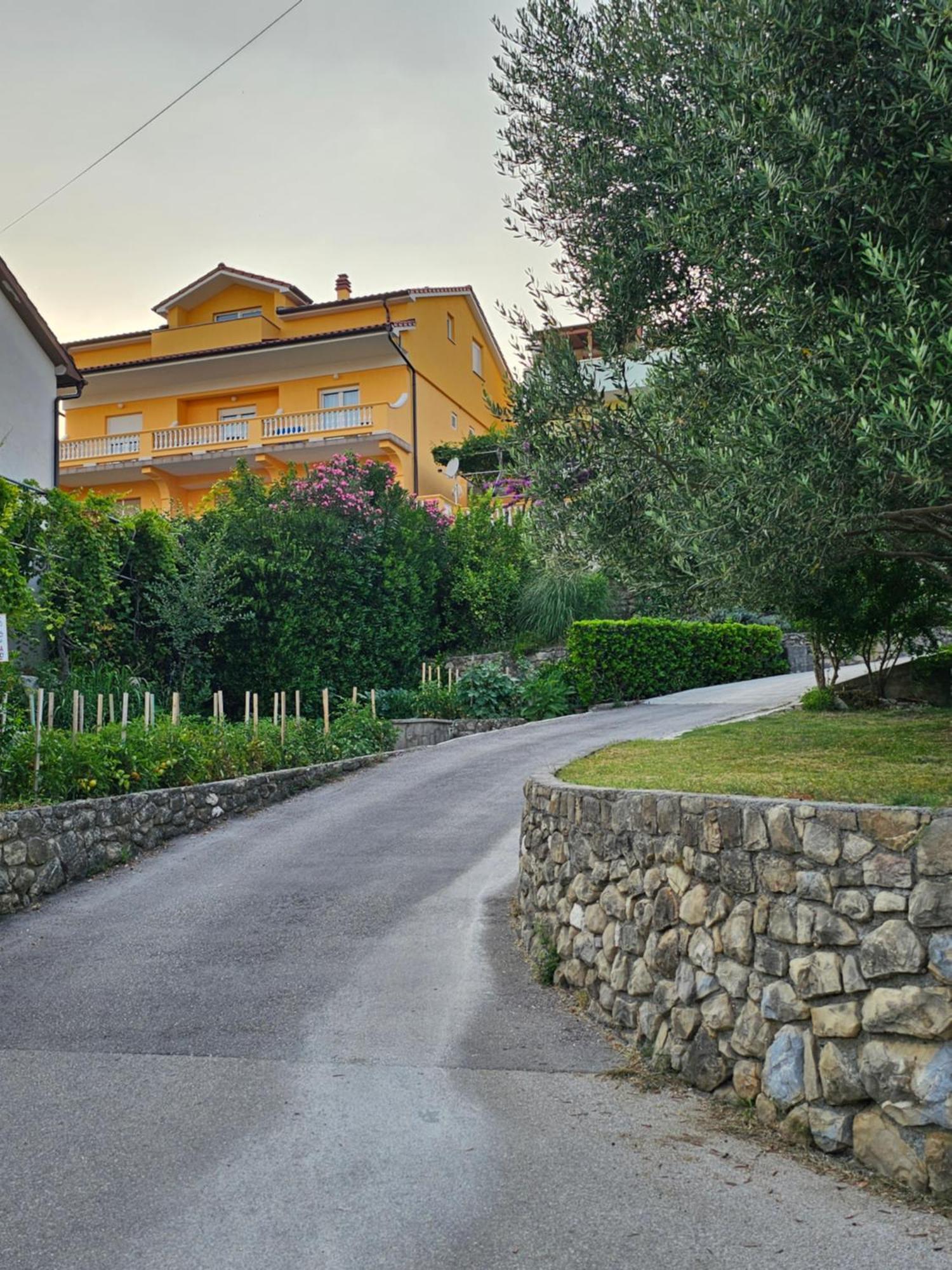 Rooms Neda Rab Town Zewnętrze zdjęcie