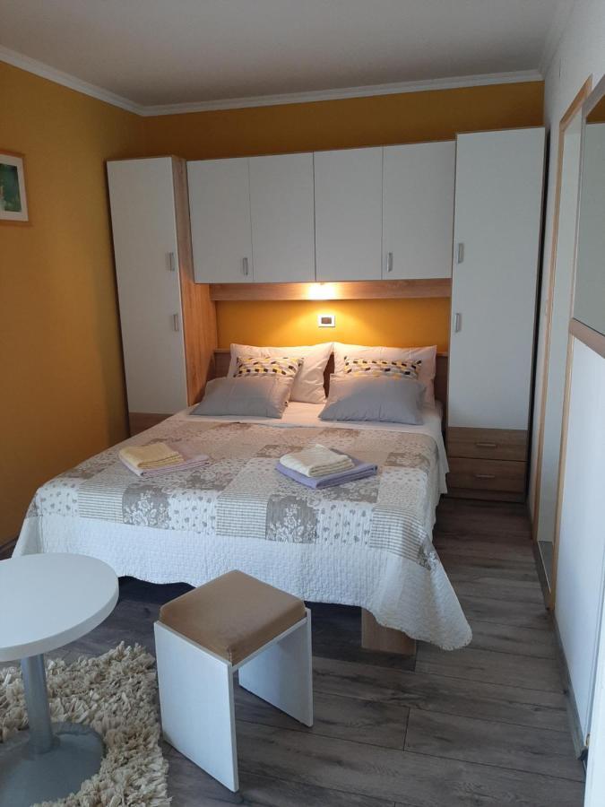 Rooms Neda Rab Town Zewnętrze zdjęcie