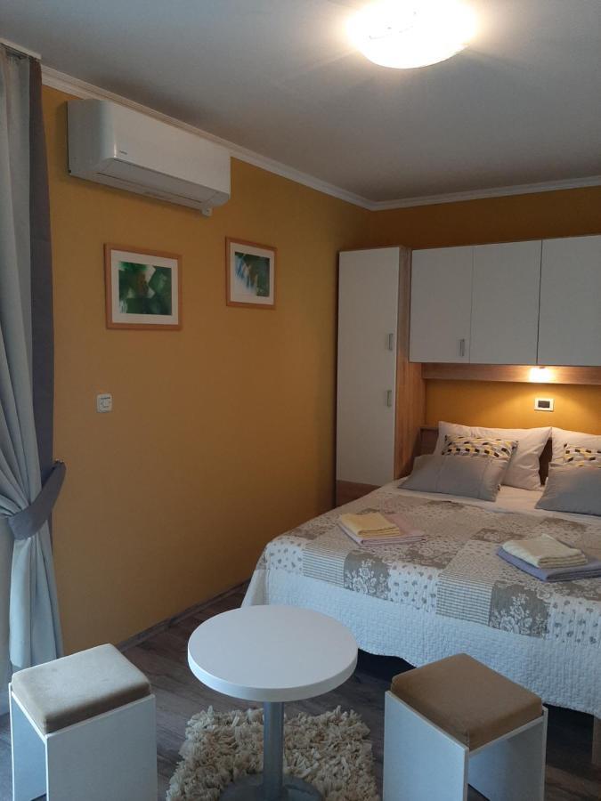 Rooms Neda Rab Town Zewnętrze zdjęcie